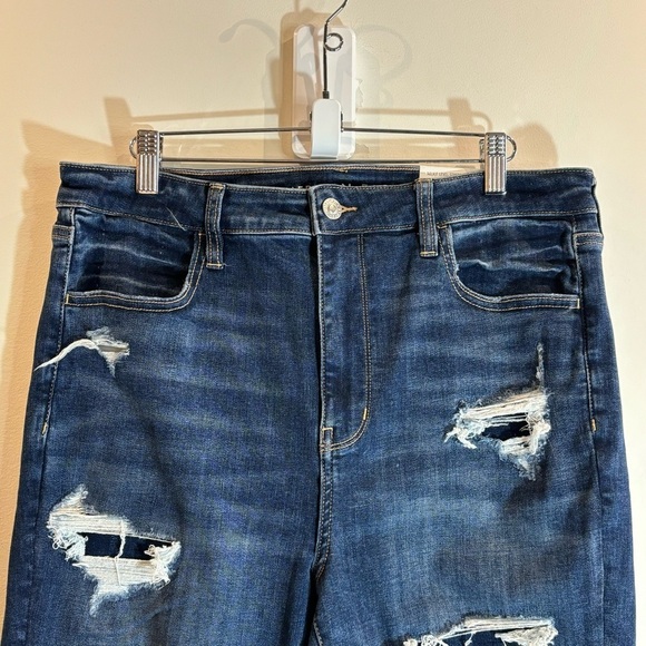 AMERICAN EAGLE  Sz 14S Dark Wash Distressed Chewed Hem Super High Rise Jeans NEW - Picture 4 of 13